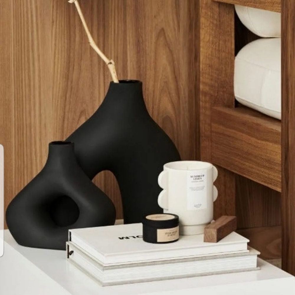 H&M Large Black Vase - Picture 3 of 6